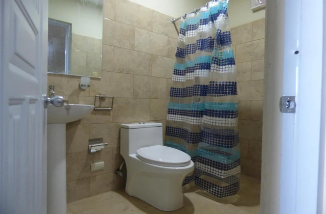 Hotel Enrique II Santo Domingo Room Bathroom
